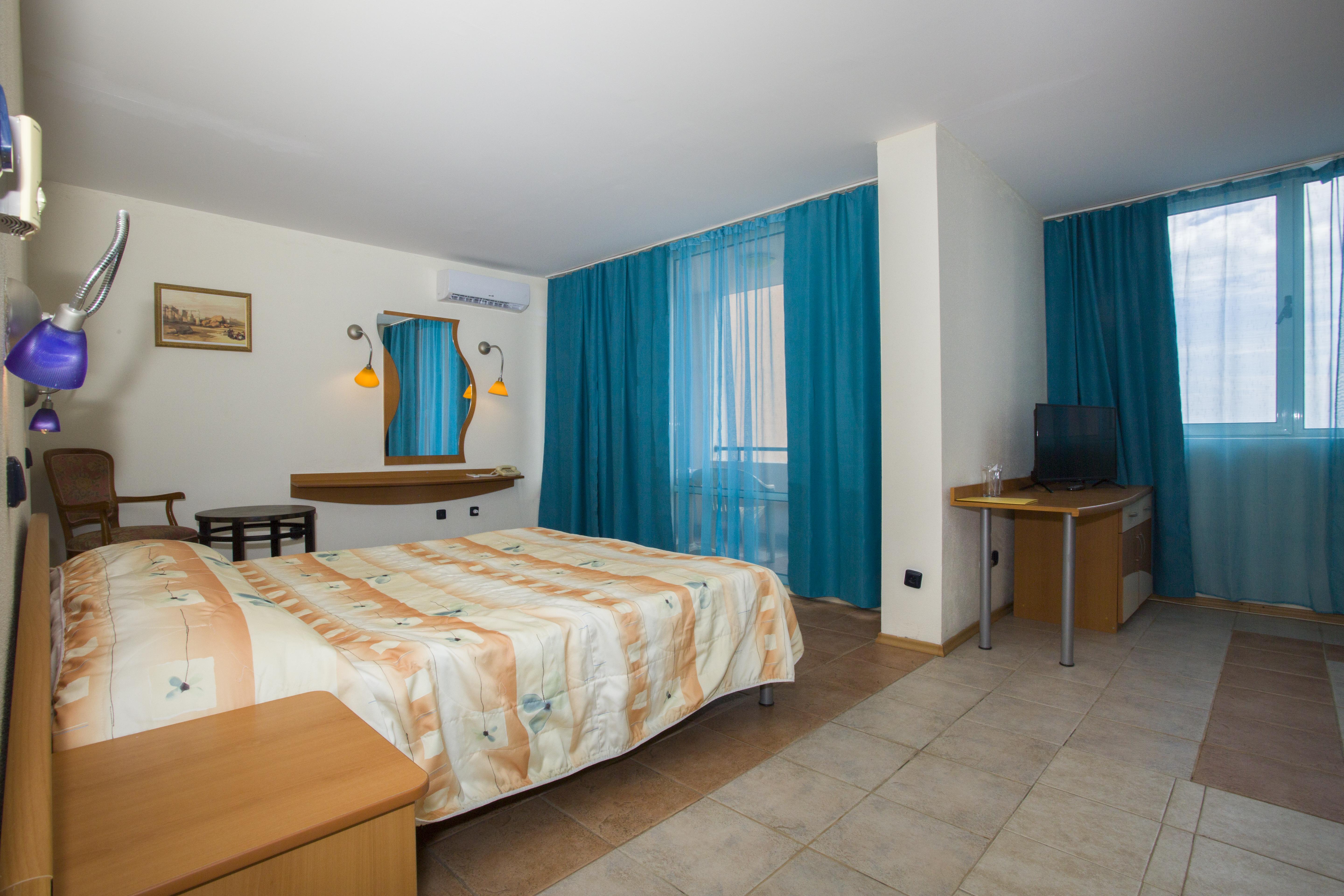 Royal Bay Hotel Elenite Bagian luar foto