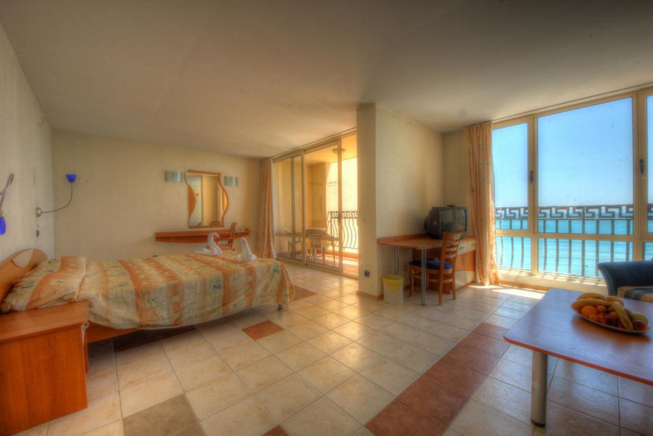 Royal Bay Hotel Elenite Bagian luar foto
