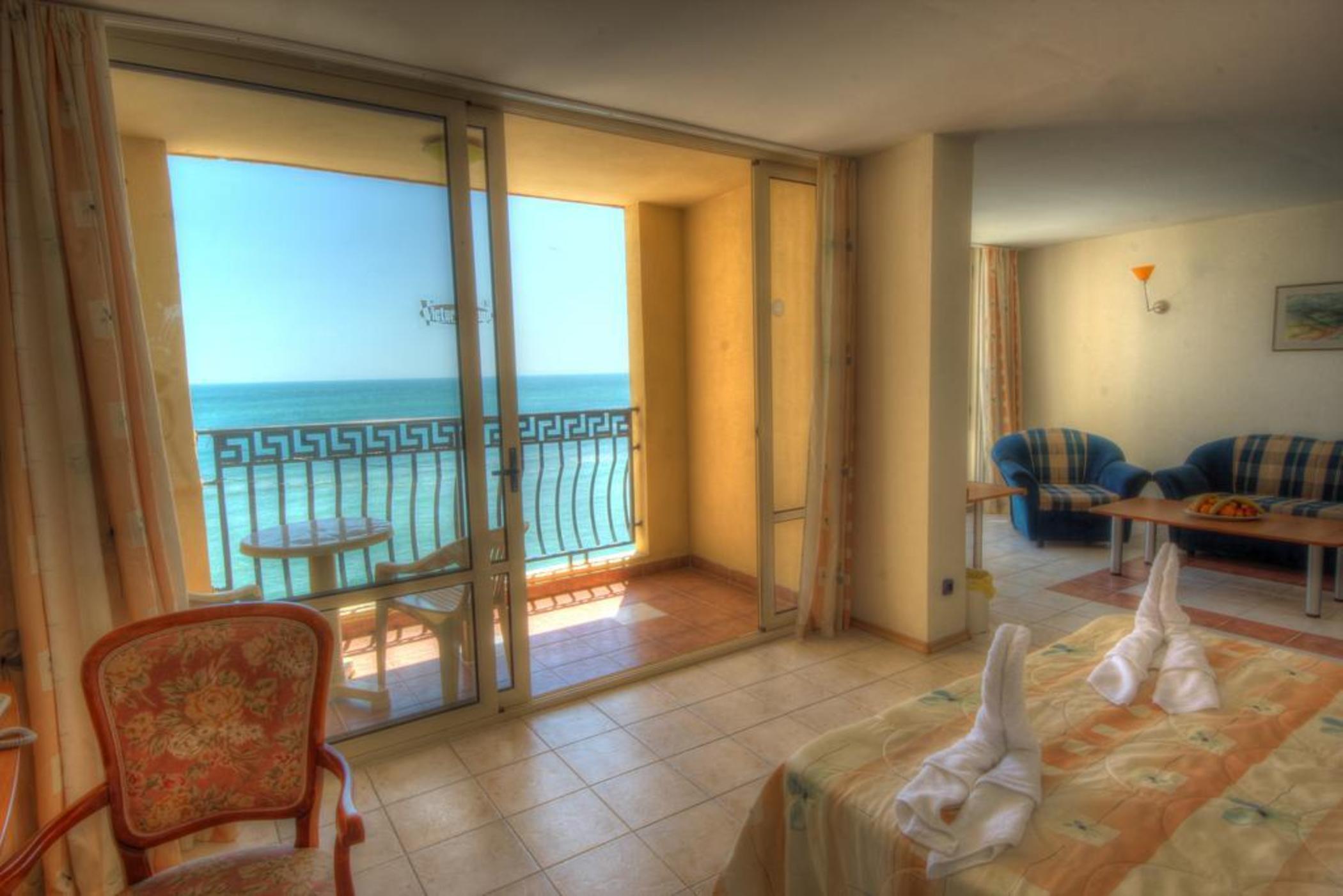Royal Bay Hotel Elenite Bagian luar foto