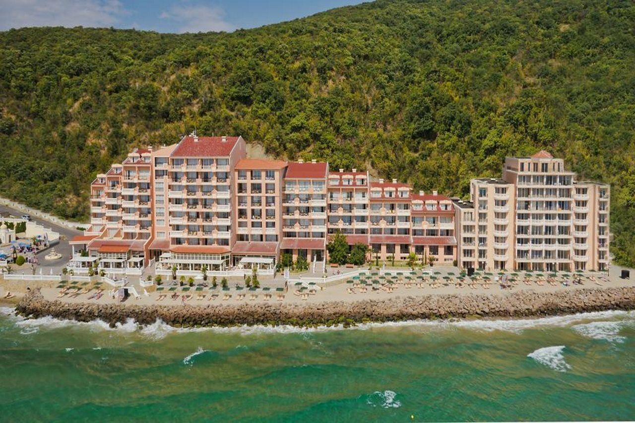 Royal Bay Hotel Elenite Bagian luar foto